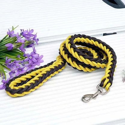 "Strong and Durable Hand-Knitted Nylon Leash for Large Dogs"