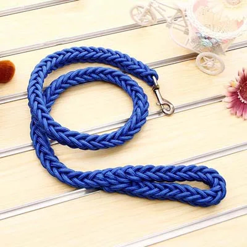 "Strong and Durable Hand-Knitted Nylon Leash for Large Dogs"